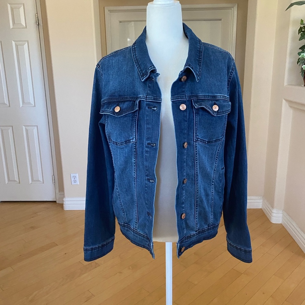 Cavalini Blue Jean Jacket Timeless Style